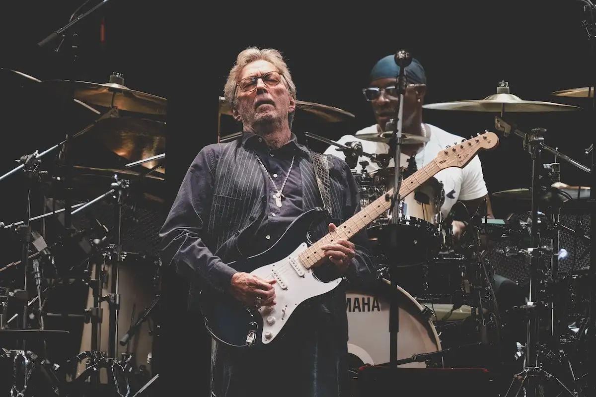 Eric Clapton torna a Barcelona i emociona el Palau Sant Jordi 22 anys després
