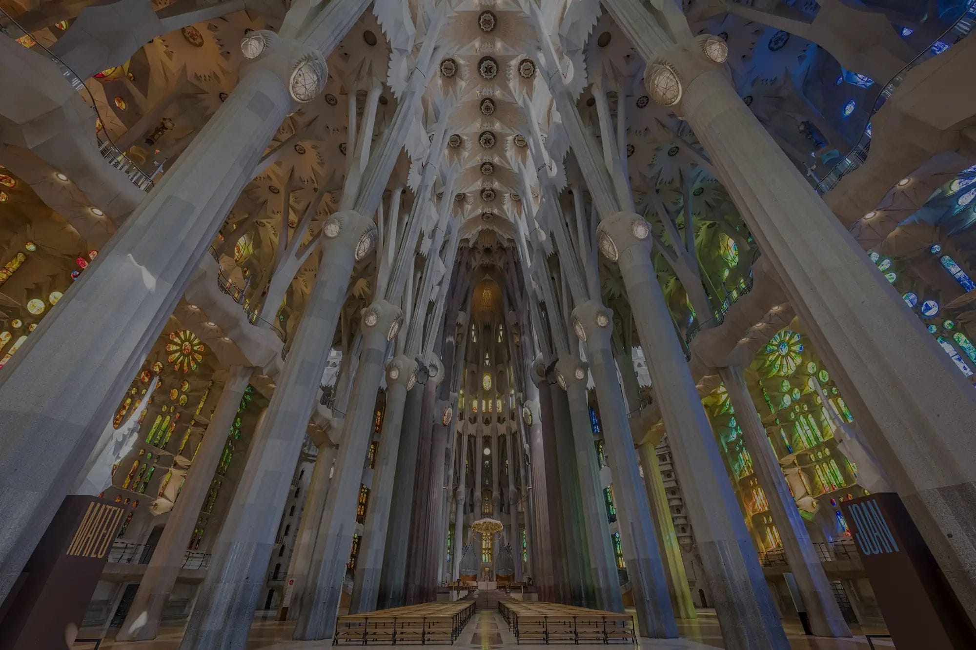 Així és el mural de la torre de Jesucrist de la Sagrada Família: