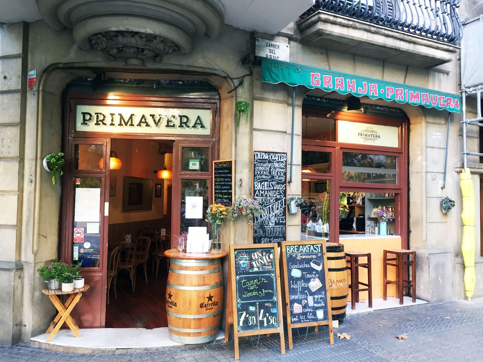 Granja Primavera al carrer Bruc de l'Eixample