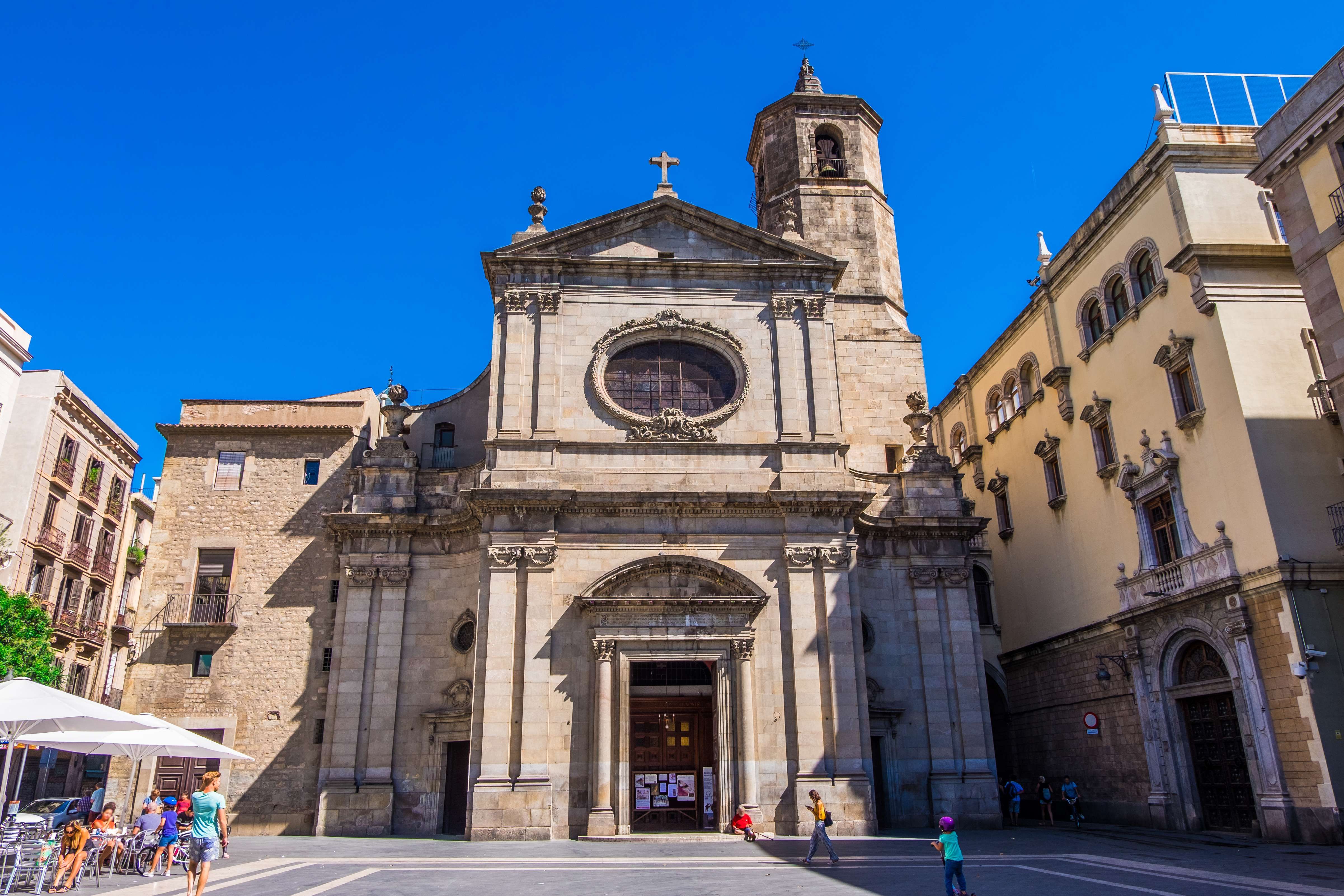 Façana barroca de la Basílica de la Mercè al Barri Gòtic