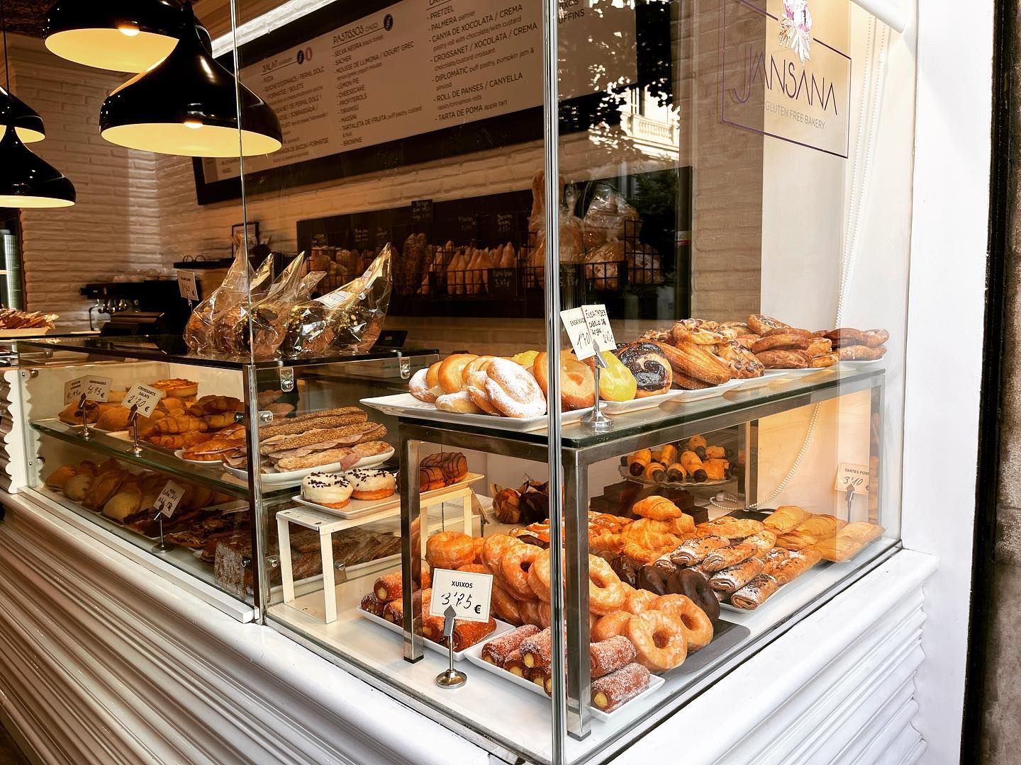 Pastisseria Jansana Gluten Free al carrer Balmes de Barcelona