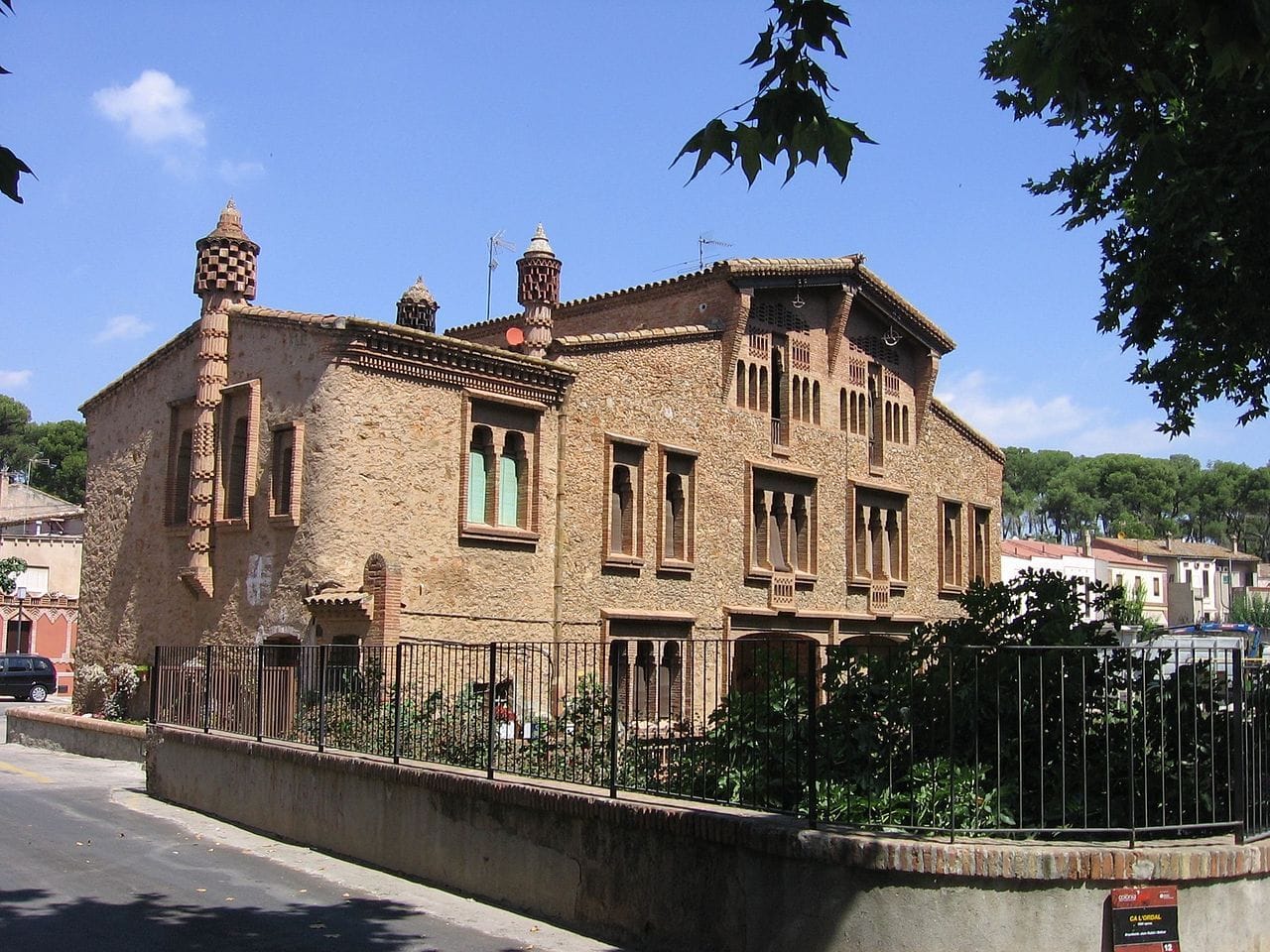 Cripta modernista de Gaudí a la Colònia Güell