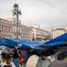 Vecinos frenan un desahucio en pleno centro y obligan a la policía a retirarse
