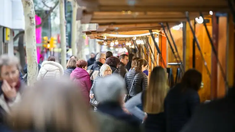 19.ª Feria de Navidad y Reyes de Diagonal-Les Corts en Barcelona 13 diciembrede  2025 – 5 enero de 2026 en Avinguda Diag