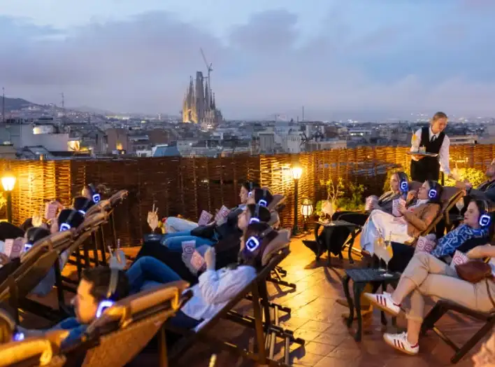 Halloween Rooftop Cinema at El Palace Barcelona hasta el 31 de octubre de 2025
