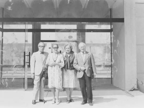 Exposición «La poesía acaba de empezar. 50 años de la Miró»