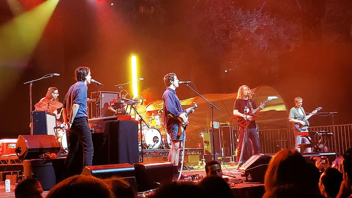 Concierto de King Gizzard & The Lizard Wizard en Barcelona 23–25 mayo de 2025 en Poble Espanyol