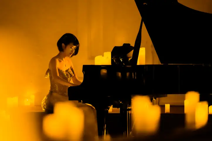 Concierto «Candlelight: Mozart, Bach, y más compositores» el 30 de enero, el 13 de febrero de 2026 en Cripta Gaudí de Ba