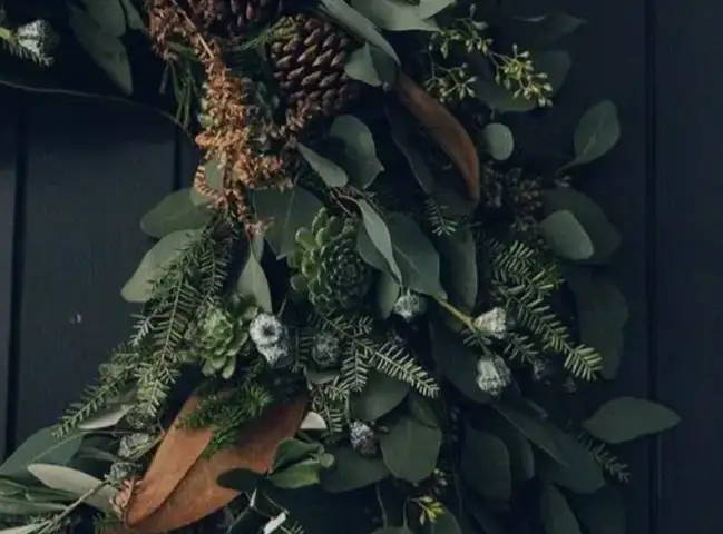 Taller de coronas y arreglos navideños