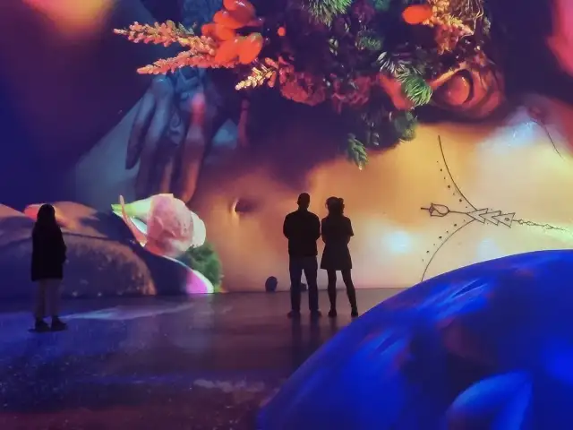 Experiencia inmersiva «House of ERIKALUST» hasta el 31 de enero de 2026 en Barcelona, entradas