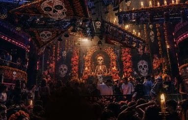 Fiesta «Día de los muertos» en Teatro Kapital