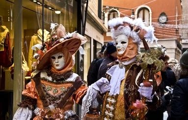 Fiesta «Baile de Máscaras con Cata Ciega»