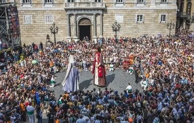 Plantada y muestra de bailes de gigantes