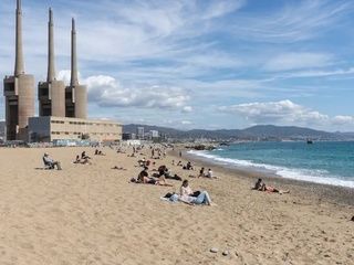 Intervención en la playa del Litoral para limpiar y frenar chabolas antes del verano