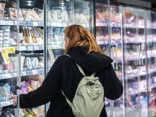 Supermercados en Madrid ajustan horarios por Semana Santa