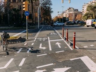Arranca el carril bici entre Esplugues y Barcelona: así cambiará la Diagonal