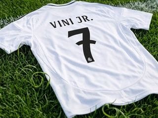Vinícius seguirá en el Real Madrid hasta 2032 tras firmar su renovación