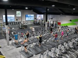 Más de 3.000 usuarios afectados por el cierre de Dreamfit en Sant Adrià