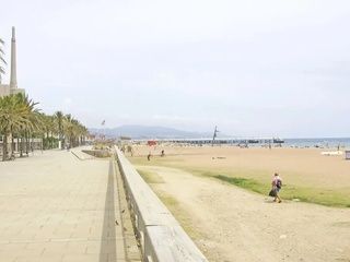 Barcelona planea más pisos sociales en las Tres Xemeneies con viviendas más pequeñas