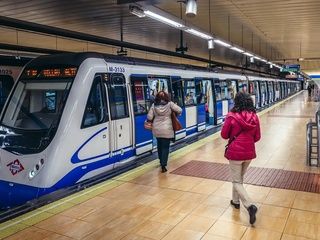Más trenes en el Metro durante Semana Santa y cierre de Sol por la tarde