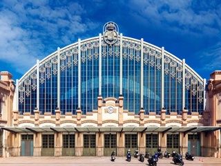 Barcelona Nord vive un auge de viajeros internacionales en autobús