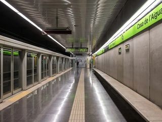 La estación menos usada del Metro de Barcelona registra solo 40.000 viajeros al año