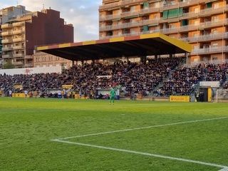 El UE Sant Andreu jugará en casa tras el acuerdo con el Ayuntamiento para adaptar el Narcís Sala