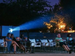 El cine al aire libre vuelve al Parque de la Bombilla este verano
