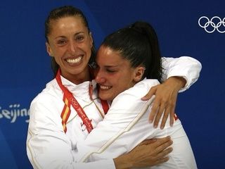 Andrea Fuentes deslumbra en el documental que revela su genio en la natación artística