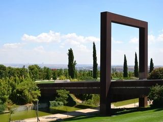 El jardín árabe del Juan Carlos I reabre tras su reforma y suma nuevos espacios para pasear