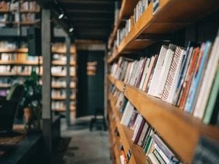 Las bibliotecas de Barcelona preparan un septiembre de protestas tras tres meses de huelga