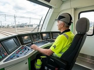 FGC busca maquinistas para la futura R-Aeroport de Barcelona