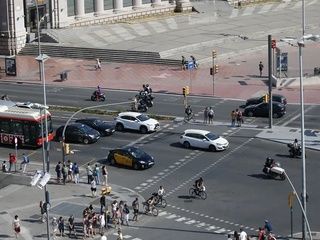 Nuevos carriles bus y estaciones: así quiere Barcelona cambiar la entrada a la ciudad