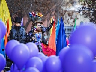 La Reina Belluga sorprende en el Carnaval de Barcelona con un cambio de look histórico