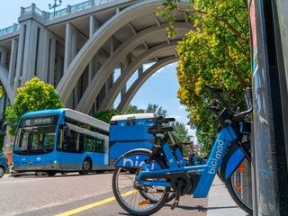 Bicis y autobuses gratis en Madrid: movilidad sostenible sin coste los días 22 y 23 de abril