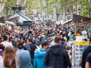 La visita de León XIV lleva a Barcelona al borde del lleno hotelero