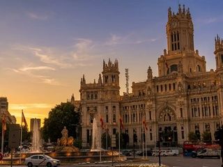 Madrid abre un fin de semana de libros, fiestas de barrio y cultura en la calle