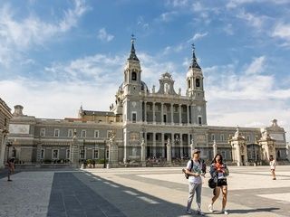 El tiempo da un giro en Madrid: de 26 grados a lluvias y frío en pocos días