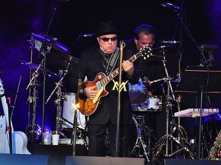 Van Morrison sacude Barcelona: concierto único en el 60º Festival de Jazz