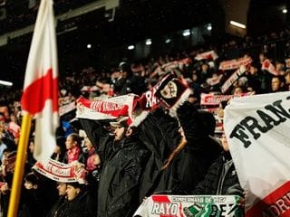 Vallecas abrirá su estadio para vivir la primera final europea del Rayo
