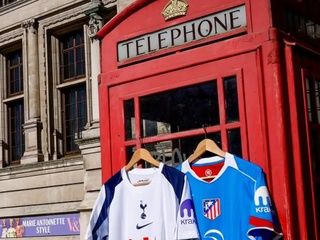 El Atlético cae en Londres pero avanza a cuartos de la Champions