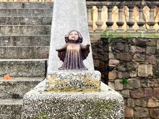 Barcelona retira las estatuas de Montserrat Caballé y Freddie Mercury de Montjuïc