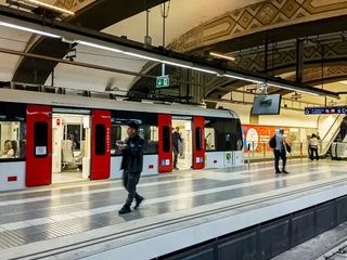 El enlace entre L1 y L5 en Plaça de Sants cierra casi un año desde el 27 de abril