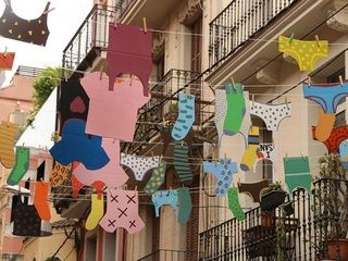 La Festa Major de Sants arranca bajo la amenaza de lluvia y tormentas