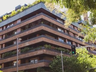 Alquilar en Madrid ya cuesta más que en Barcelona y la diferencia sigue creciendo