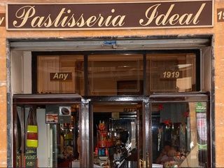 La pastelería Ideal de Gràcia cierra tras más de un siglo y deja huella en el barrio