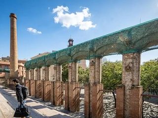 El parque del Clot recuperará sus fachadas tras años de deterioro
