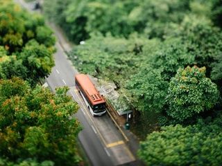 Explora España en autobús: destinos, ahorro y consejos de viaje