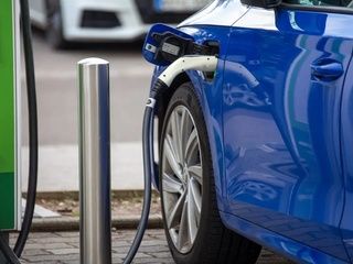 Una estación para 300 coches al día: así funcionará la nueva electrolinera en Barcelona