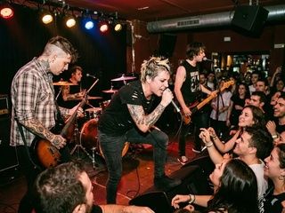 Da Igual llega a Barcelona con su directo más salvaje y versiones que nadie espera